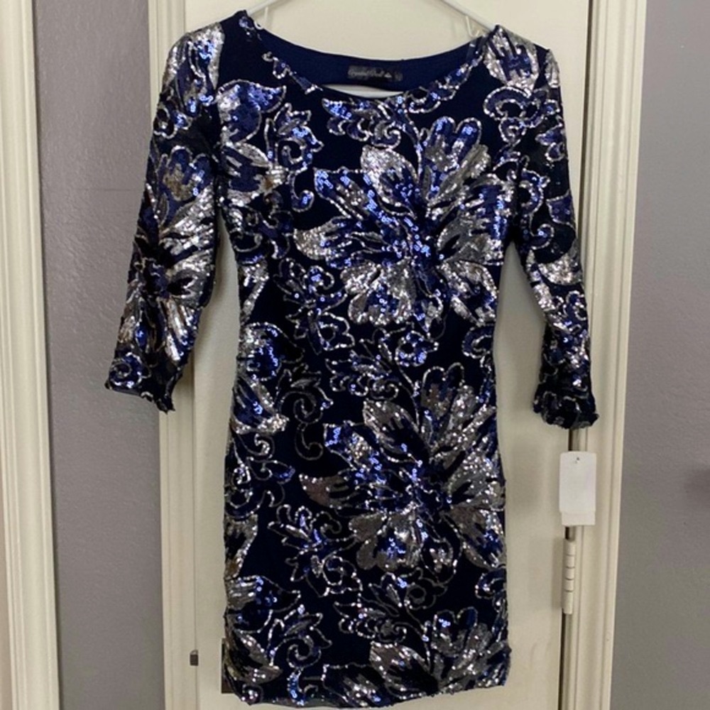 NWT Crystal Doll Sequined Dress. Sz XS. Even prettier in person!